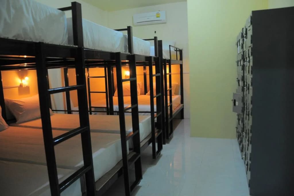 Seventeen Hostel - photo 3