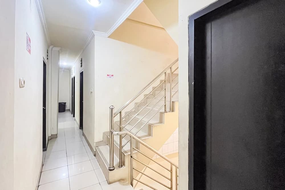 Arcadia Rooms Mangga Besar RedPartner - photo 12