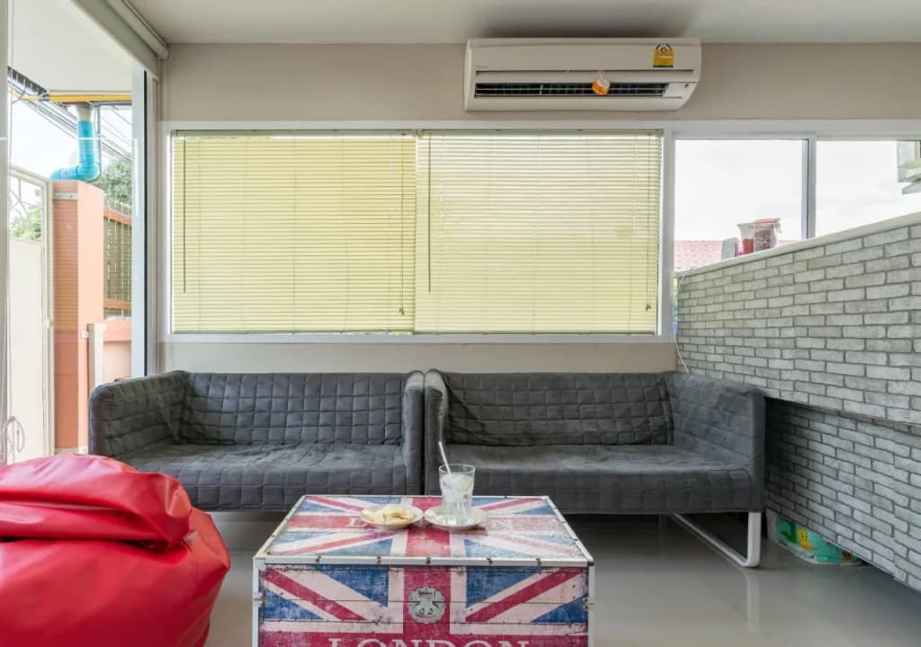 Wanderlust Bangkok Hostel - photo 8
