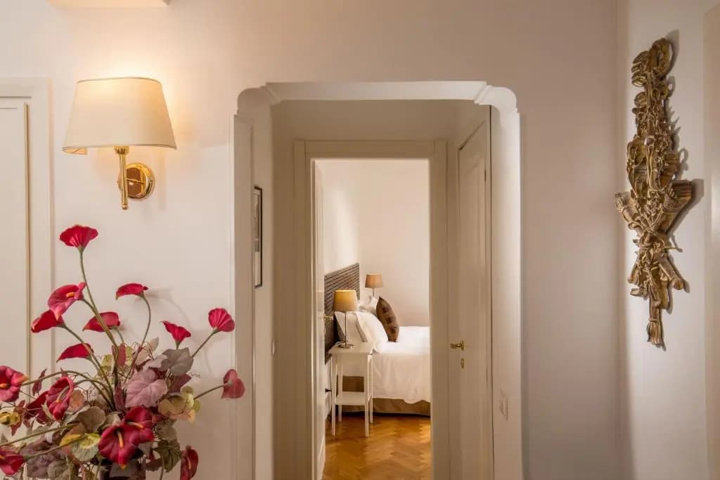Alexander Apartment - photo 2