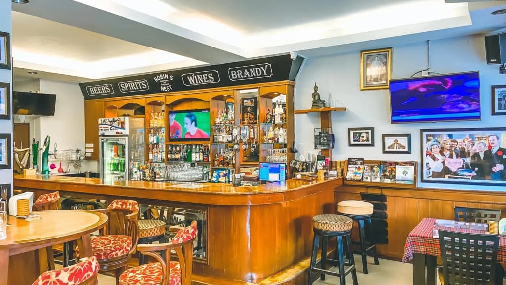Robin’s Nest Guesthouse & Restaurant - photo 17