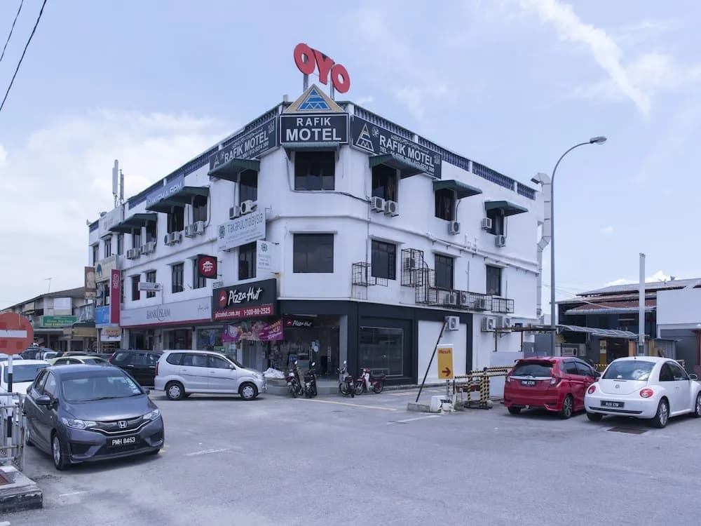 Rafik Ali Motel by OYO Rooms - photo 21