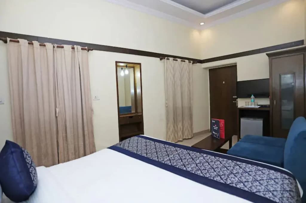 Capital O 10750 Hotel Vivek - photo 5