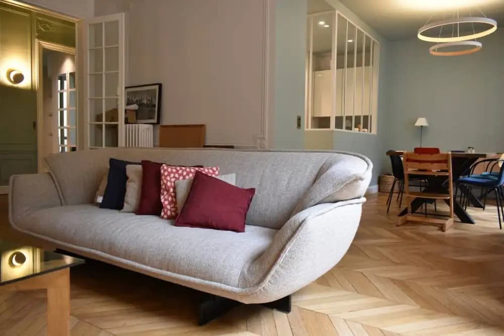 Spacious Parisian Family Apartment - photo 2