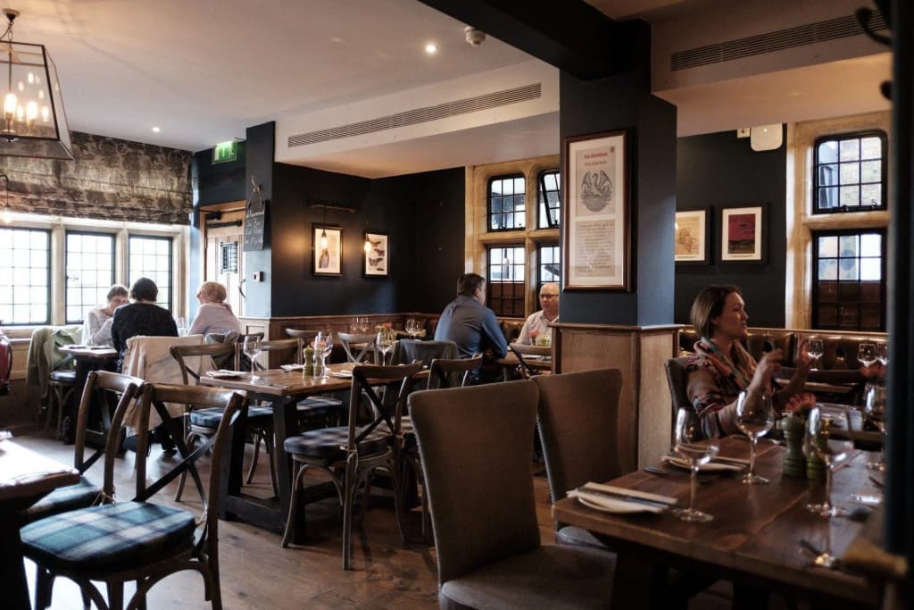 The White Hart Hotel - photo 20