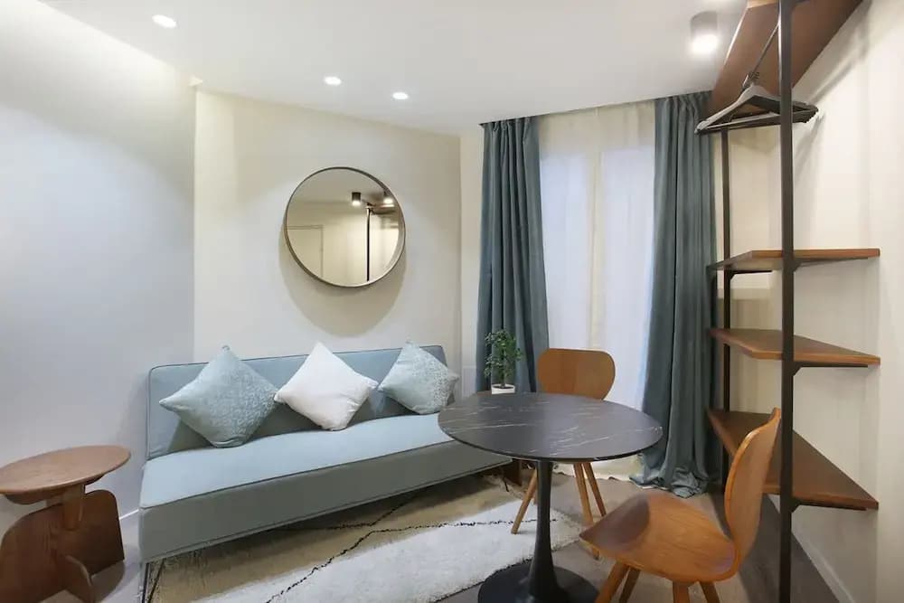 Modern Suite Center of Paris Montmartre - photo 10