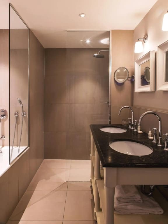 New Hotel Roblin - photo 34