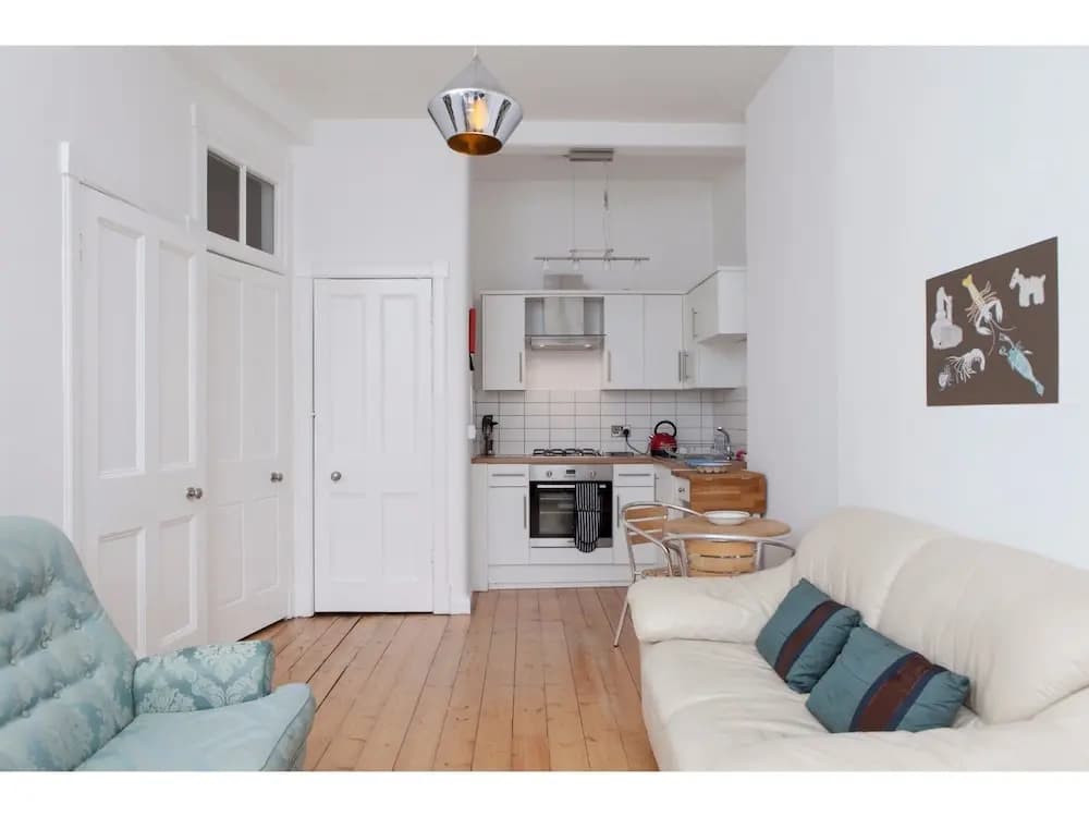 Cozy 1-bed Flat in Stockbridge Sleeps 4 - photo 11