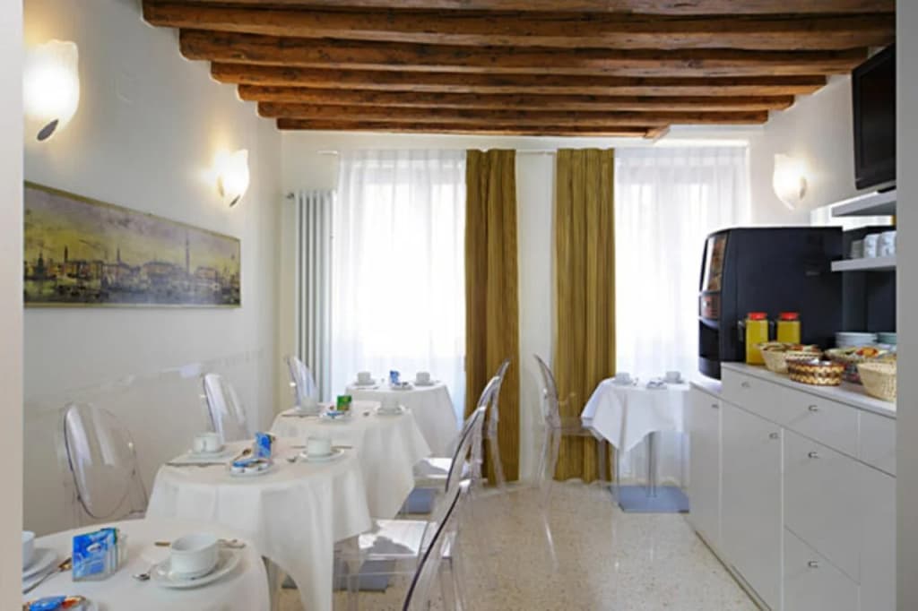 Hotel Adriatico - photo 12