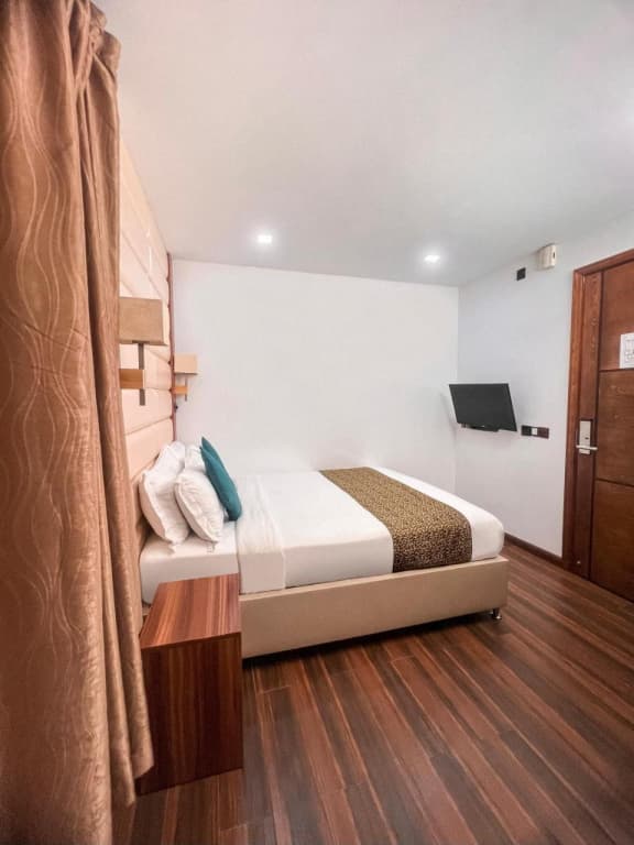 Nala Beach Inn - photo 32