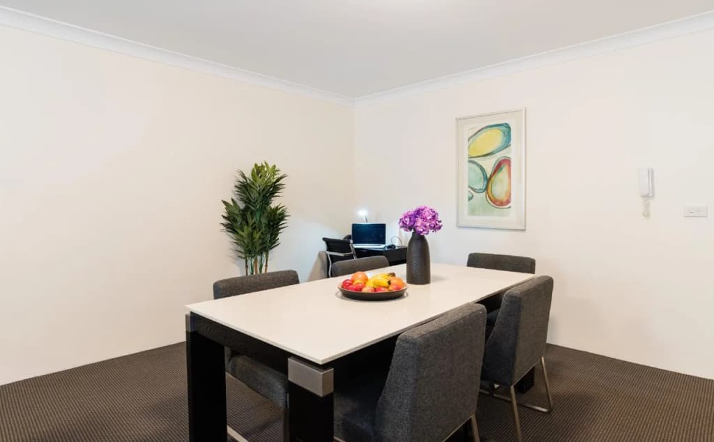 Eastwood Furnished Apartments - photo 5