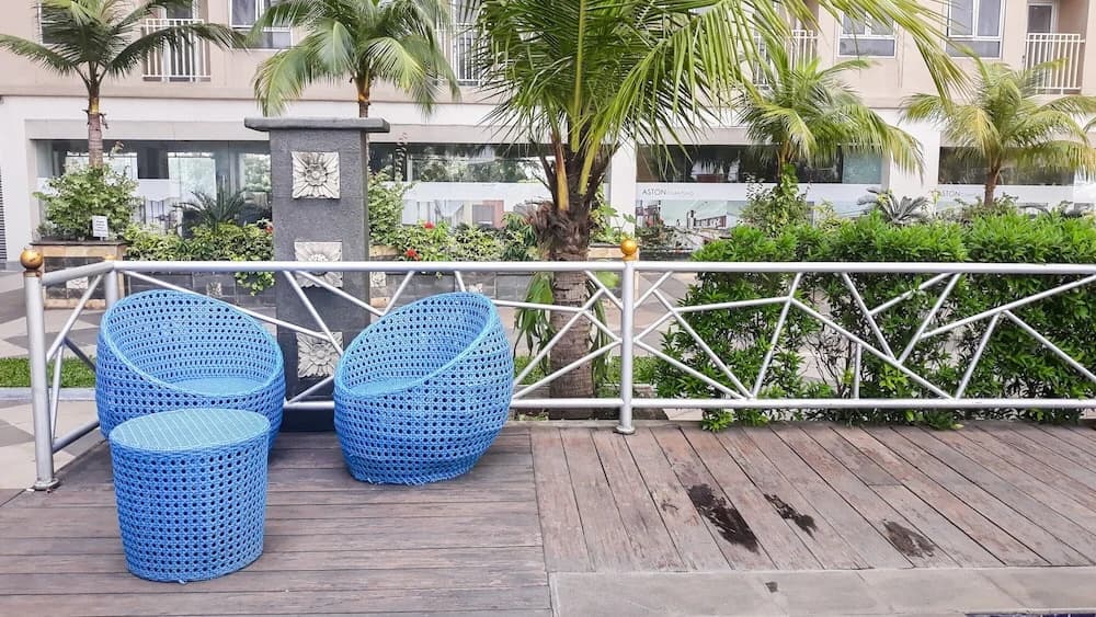 Modern Studio at Titanium Square Apartment - photo 8