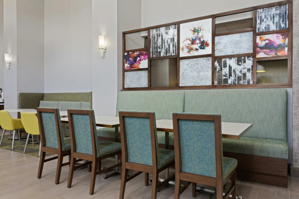 Hampton Inn & Suites Orlando Intl Dr N - photo 25