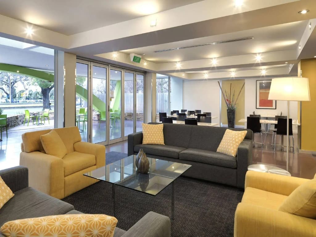 Park Inn By Radisson Melbourne Carlton - photo 8