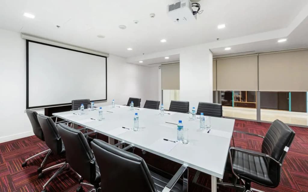 Premier Inn Doha Airport Hotel - photo 43