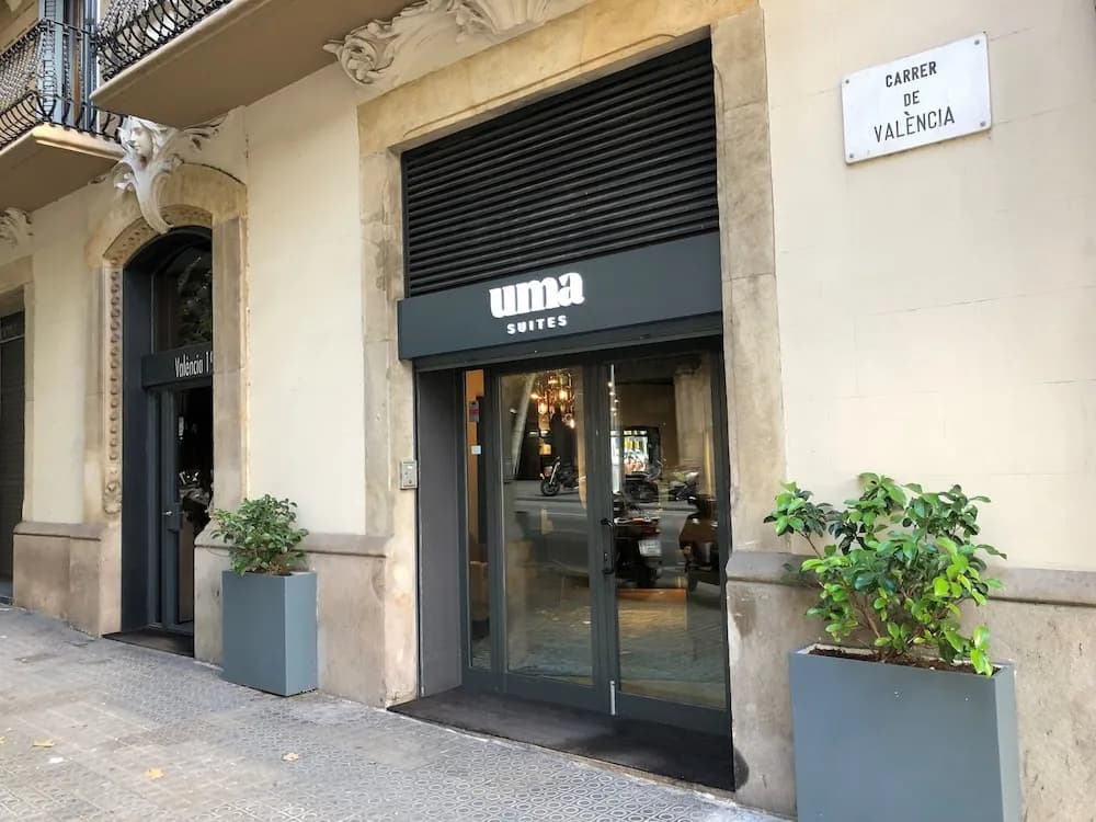 Uma Suites Luxury Downtown - main photo