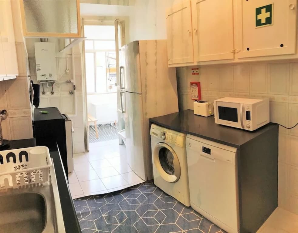 Gonçalves Crespo Rooms - photo 18