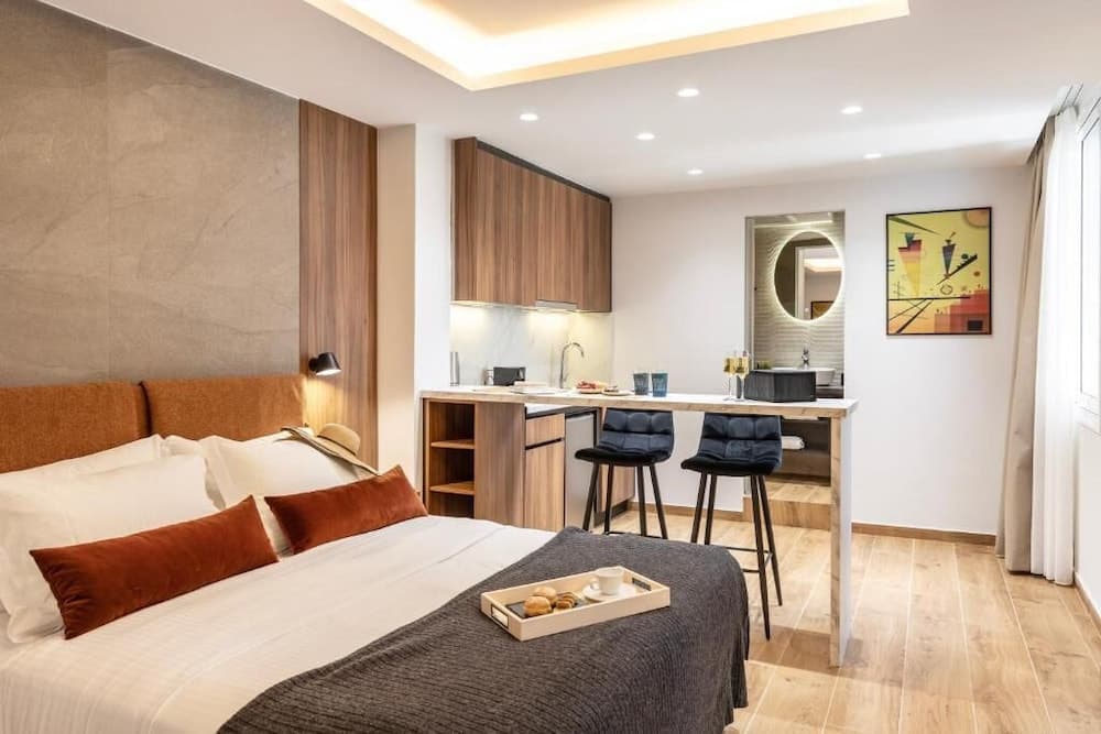 DOMIOS Suites Athens - photo 4