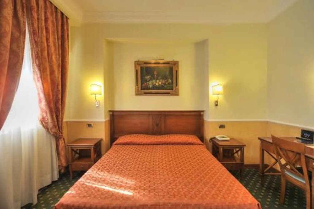 Aurora Garden Hotel - photo 5