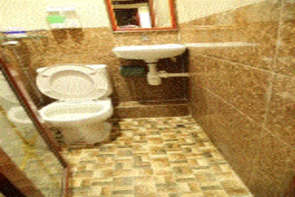 Everest Inn Guest House - photo 8