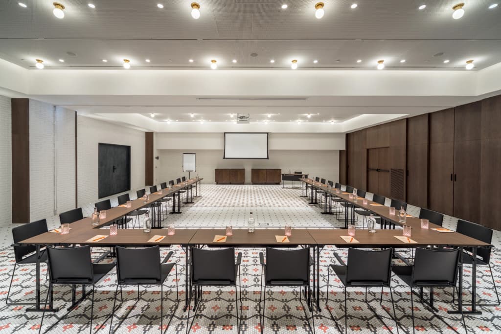 Canopy by Hilton Madrid Castellana - photo 23