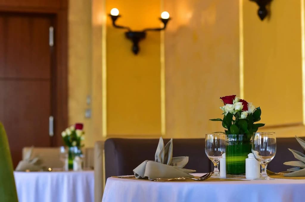 The Avenue Hotel - photo 28