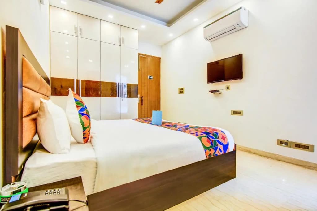Fabhotel Floyd - photo 12