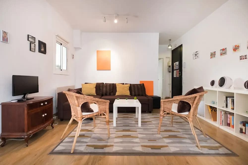 Avenida Apartments Vallhonrat - photo 2