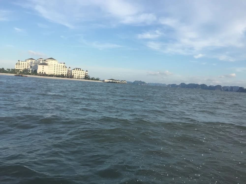 Newlife Condotel Halong - photo 11