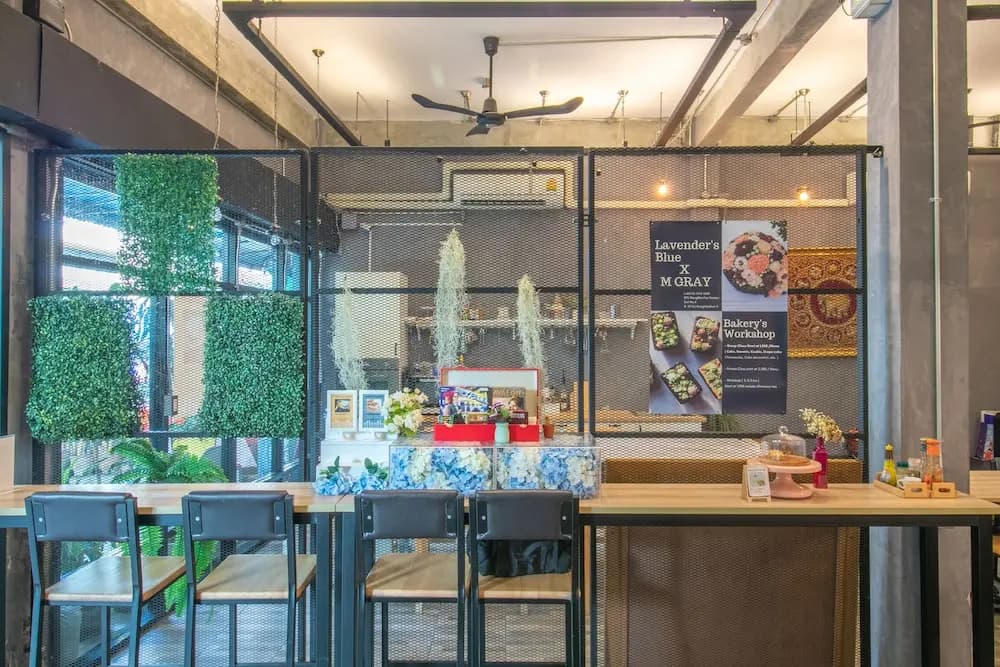 M Gray Hostel & Cafe - photo 19