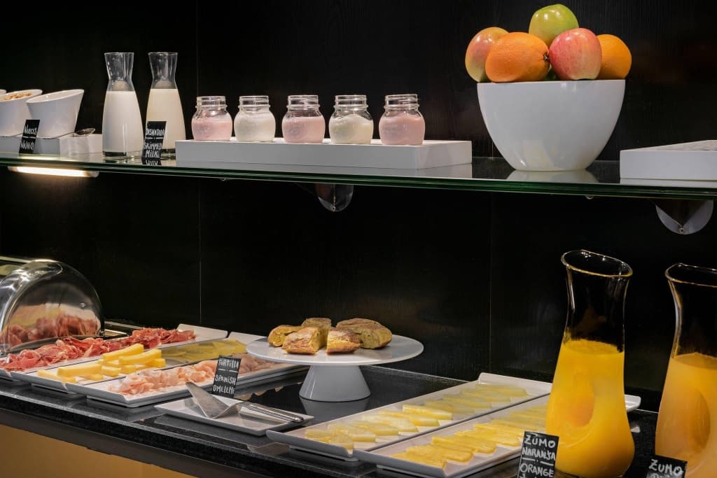 AC Hotel Los Vascos by Marriott - photo 11
