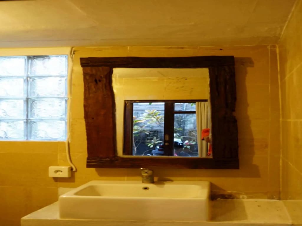 Oka's Homestay - photo 7