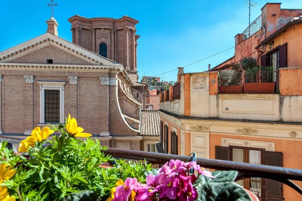 Spanish Steps Apartment - photo 1