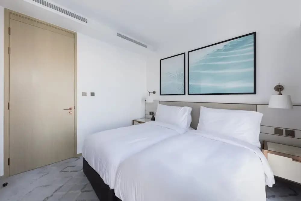Comfortable 2BR Address Harbour Point - photo 5