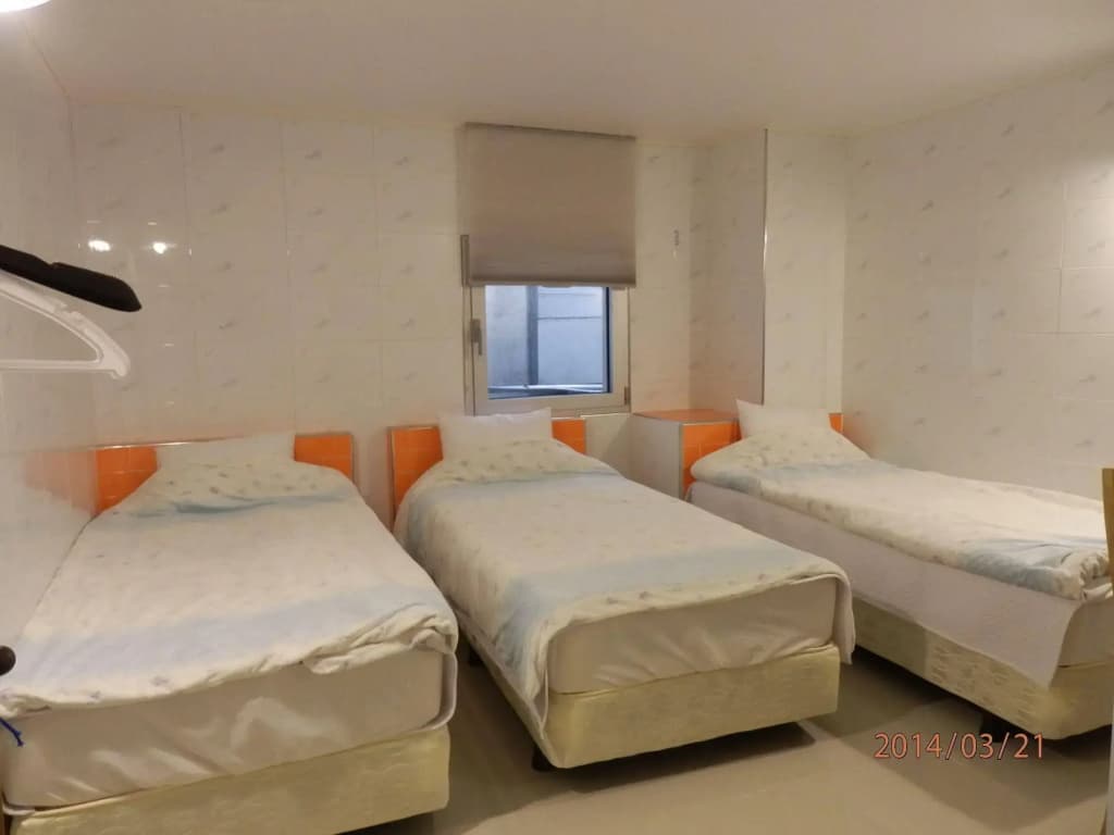 Click Hotel - photo 2