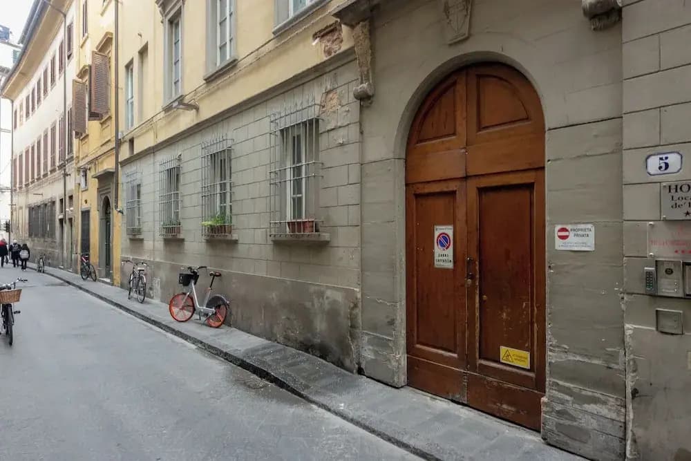 Borgo Pinti's Duplex Apartment - photo 1