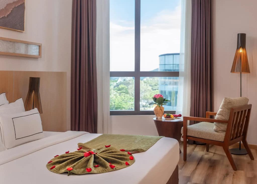 Starcity Bayfront Nha Trang Hotel - photo 36