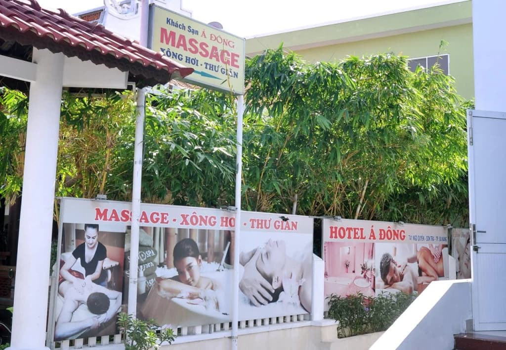 A Dong Hotel - photo 22