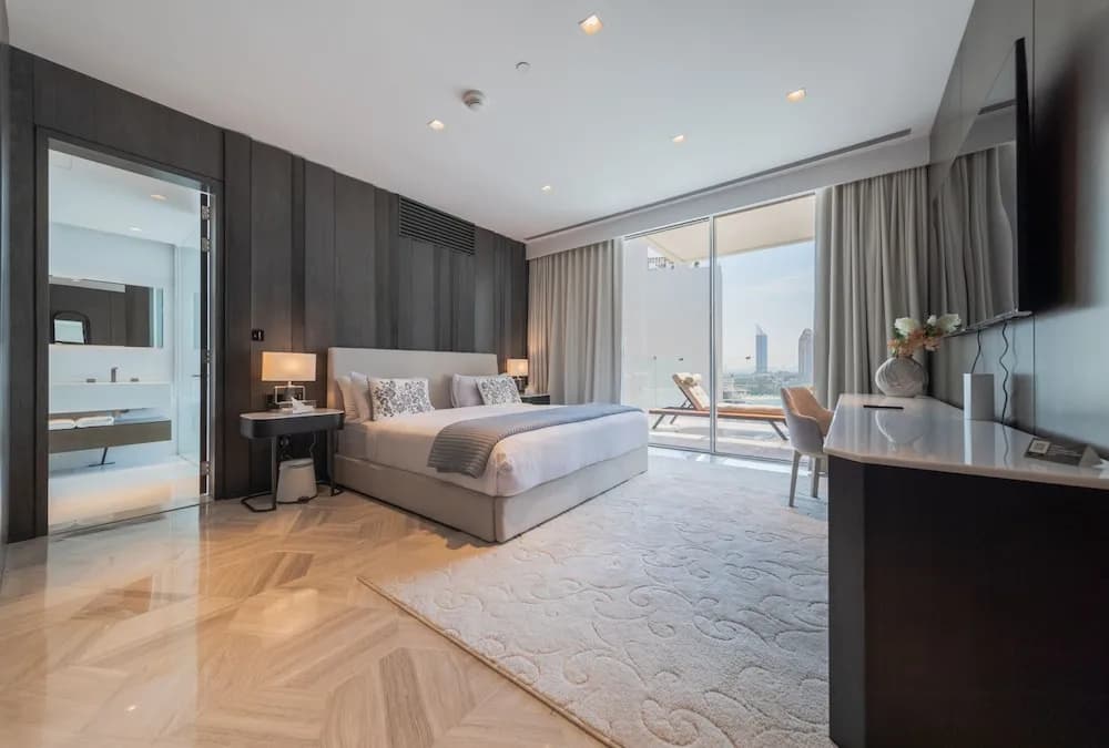 DXB - Five - 31201 - PJ - photo 6