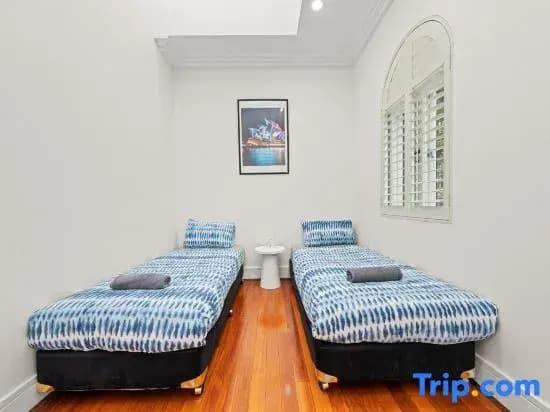 Stylish 3BR House(Parking)/ICC&DarlingHarbour-8min - photo 3