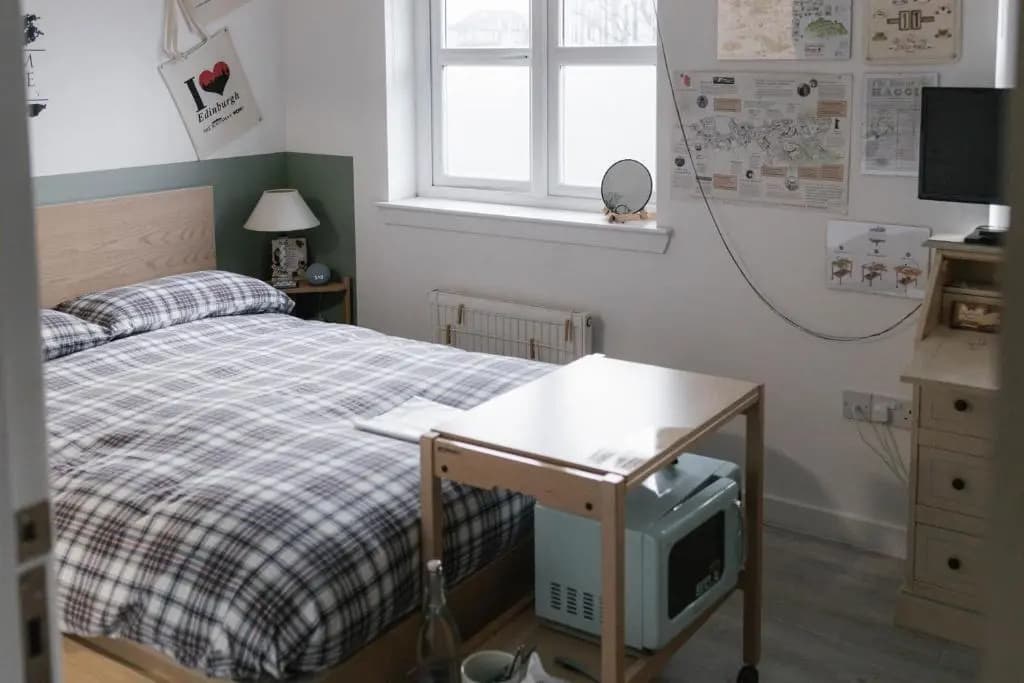 BroomHouse HomeStay - photo 2