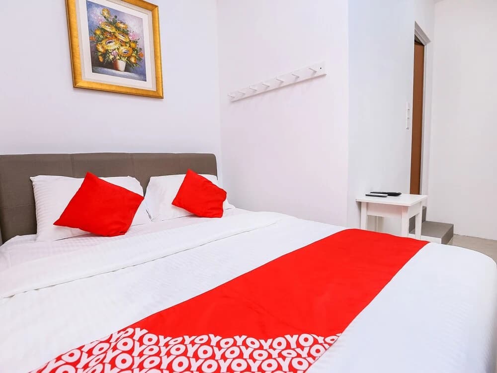 Roselyn Inn by OYO Rooms - photo 10