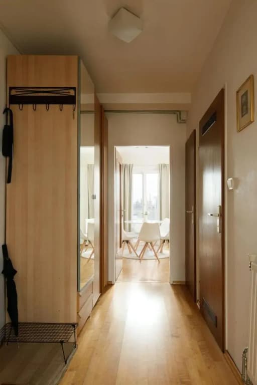 Apartment ZENTRAL direkt an U-BAHN STATION - photo 10
