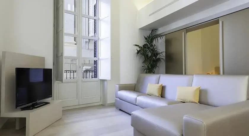 Friendly Rentals Bisbe - photo 9