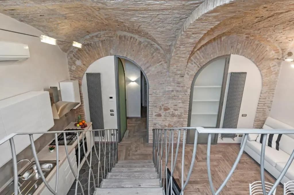 White flat Rione Monti - main photo