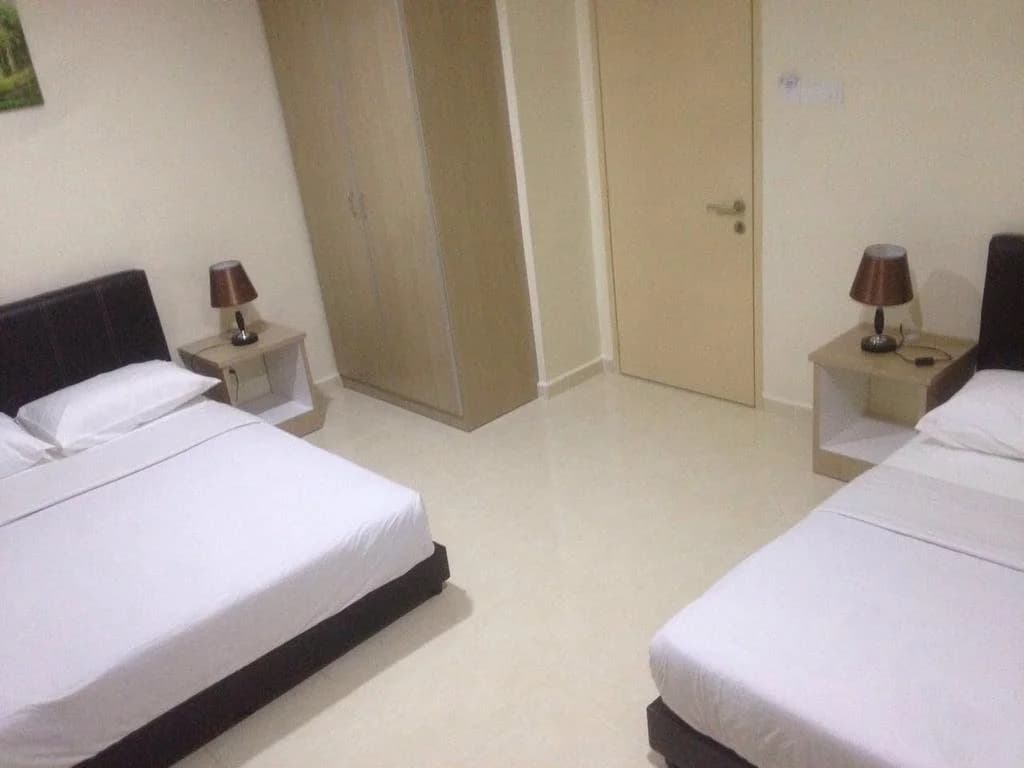 OYO 89831 Sri Sena Hotel - photo 4