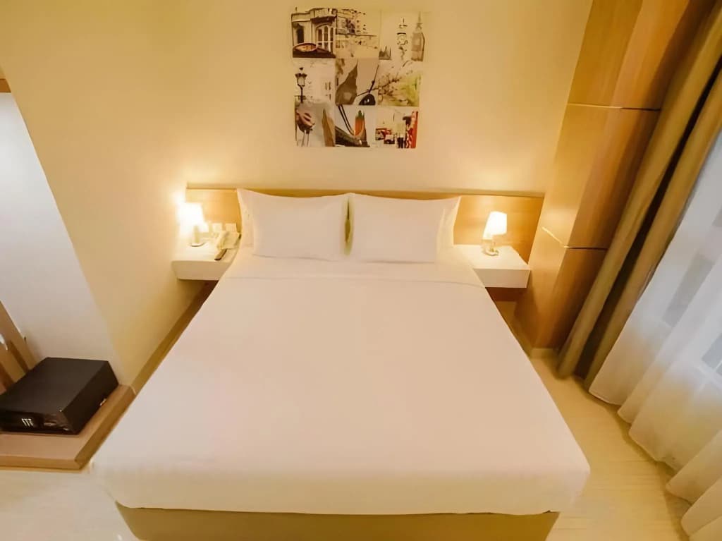 Hotel Dharmein - photo 3