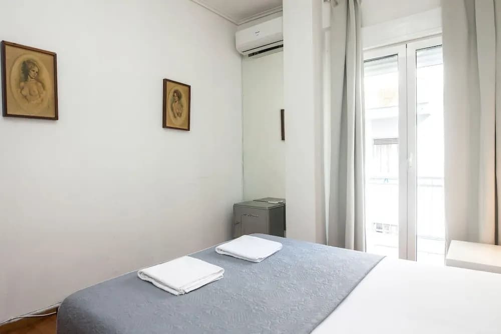 Gorgeous 2 bedrooms apt at Exarcheia - photo 3