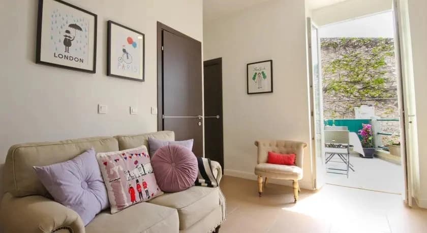 Rare! Terrace with Sea View Apartment, Vieux Nice - photo 3