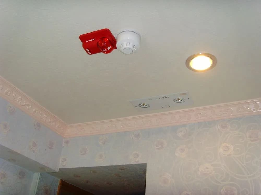 Yue Ka Guest House - 52-54 Argyle Street - photo 11
